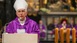 Przemyśl, 8.05.2026. Abp Wacław Depo podczas mszy świętej w bazylice archikatedralnej w Przemyślu podczas uroczystości pogrzebowych abp. Józefa Michalika. Fot. PAP/Darek Delmanowicz