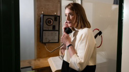 Przewodnicząca Europarlamentu Roberta Metsola podczas otwarcia wystawy „Być jak Jacek Kuroń” („Being Jacek Kuroń”) w siedzibie Parlamentu Europejskiego w Strasburgu. Fot PAP/Wiktor Dąbkowski