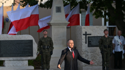 Radom, 25.06.2026 r. Prezydent RP Karol Nawrocki podczas uroczystości przed Pomnikiem Radomskiego Czerwca 1976 w Radomiu. Fot. PAP/Piotr Polak