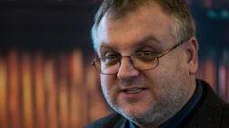 Dr Paweł Dąbrowski z Uniwersytetu Medycznego we Wrocławiu. Fot. PAP/Maciej Kulczyński