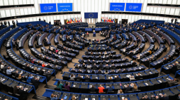 Europarlamentarzyści w siedzibie Parlamentu Europejskiego w Strasburgu. Fot. PAP/Wiktor Dąbkowski