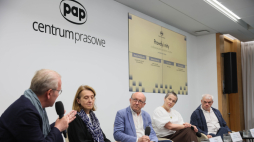 Debata pt. „Prawdy i mity o zabezpieczeniu socjalnym artystów” w Centrum Prasowe PAP. Fot. PAP/Leszek Szymański