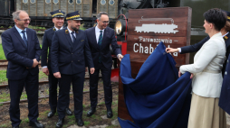 Minister infrastruktury Dariusz Klimczak w zabytkowej parowozowni Chabówka. Fot. PAP/Grzegorz Momot