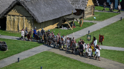 Skansen Archeologiczny Karpacka Troja w Trzcinicy. Fot. Darek Delmanowicz (PAP)