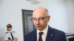 Warszawa, 6.08.2026. Wiceprezes Instytutu Pamięci Narodwej Mateusz Szpytma w Senacie w Warszawie. Fot. PAP/Leszek Szymański