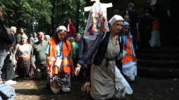 Uczestnicy pielgrzymki na Św. Górze Grabarce. Fot. PAP/Artur Reszko