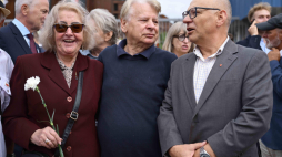 Bogdan Borusewicz, Henryka Krzywonos i Jerzy Borowczak na obchodach rocznicy Porozumień Sierpniowych. Fot. PAP/Adam Warżawa