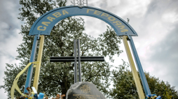Pomnik UPA w uroczystko Białystok (stan sprzed uszkodzenia). Fot. PAP/Wojciech Pacewicz