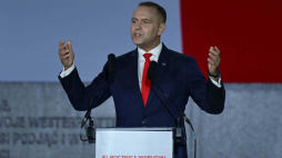 Gdańsk, 1.09.2026. Obchody 87. rocznicy wybuchu II wojny światowej. Prezydent RP Karol Nawrocki podczas uroczystości przed Pomnikiem Obrońców Wybrzeża na Westerplatte w Gdańsku. Fot. PAP/Adam Warżawa