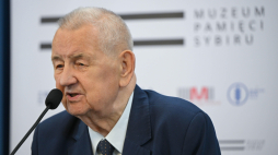 Prezes Zarządu Głównego Związku Sybiraków Kordian Borejko Fot. PAP/Marcin Obara