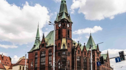 Zabytkowy budynek przy ul. Szajnochy we Wrocławiu. Fot./ossolineum.pl