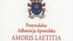 Okładka adhortacji papieża Franciszka „Amoris laetitia”. Fot. wikipedia
