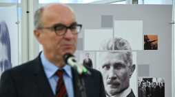 Marszałek Sejmu Włodzimierz Czarzasty podczas otwarcia w Sejmie wystawy "Ignacy Daszyński". Fot. PAP/Piotr Nowak