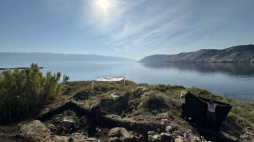 Prace archeologiczne na adriatyckiej wysepce Lukovac. Fot. UKSW