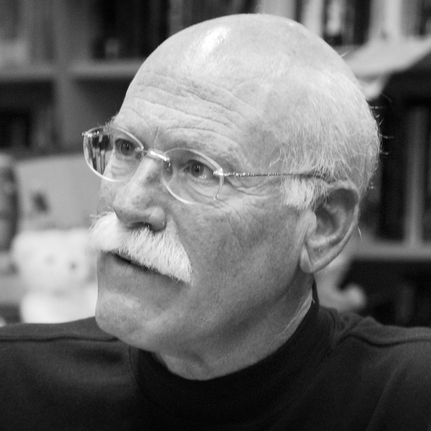 Tobias Wolff (2008). Fot. Mark Coggins from San Francisco, CC BY 2.0 <https://creativecommons.org/licenses/by/2.0>, via Wikimedia Commons