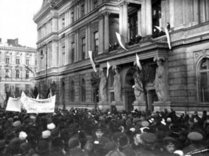 Monarchia Która Rozpadła Się W 1918 Roku Pierwsze dokumenty wolnej Warszawy z listopada 1918 roku | dzieje.pl