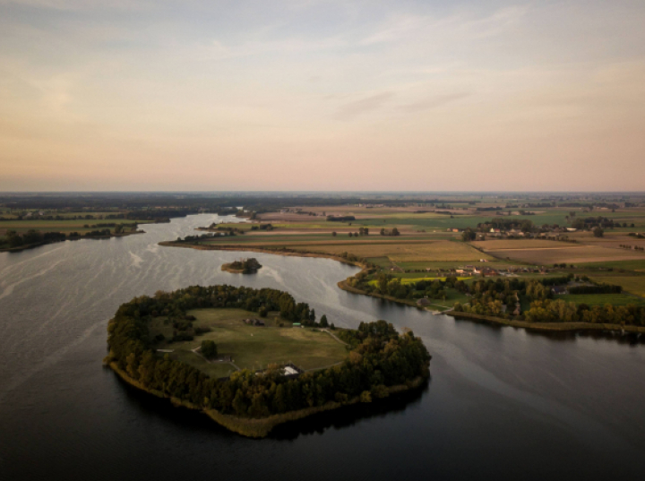 Jezioro Lednickie opowiada o początkach państwa Piastów
