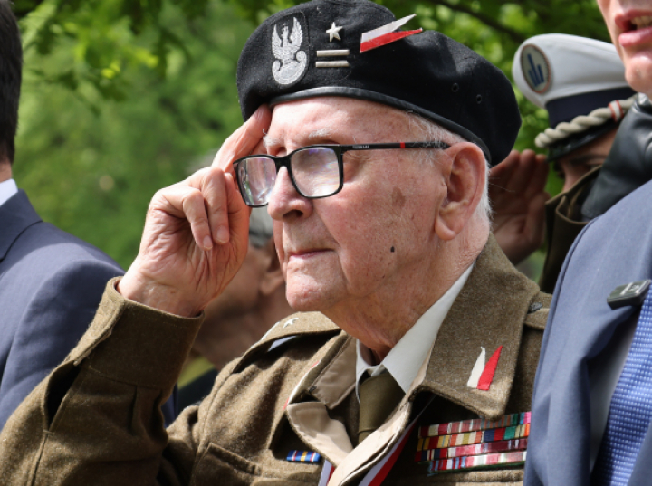 Mjr Władysław Dąbrowski: gen. Anders był idealnym strategiem; szliśmy od zwycięstwa do zwycięstwa