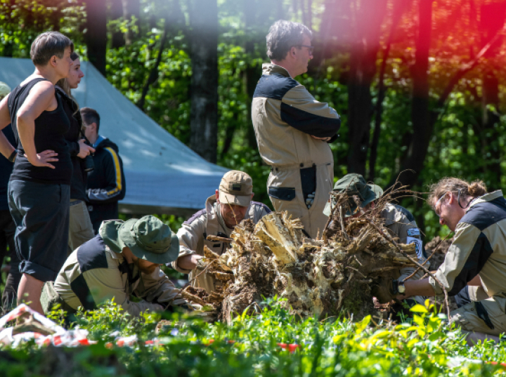 W Puźnikach przystąpiono do podejmowania szczątków
