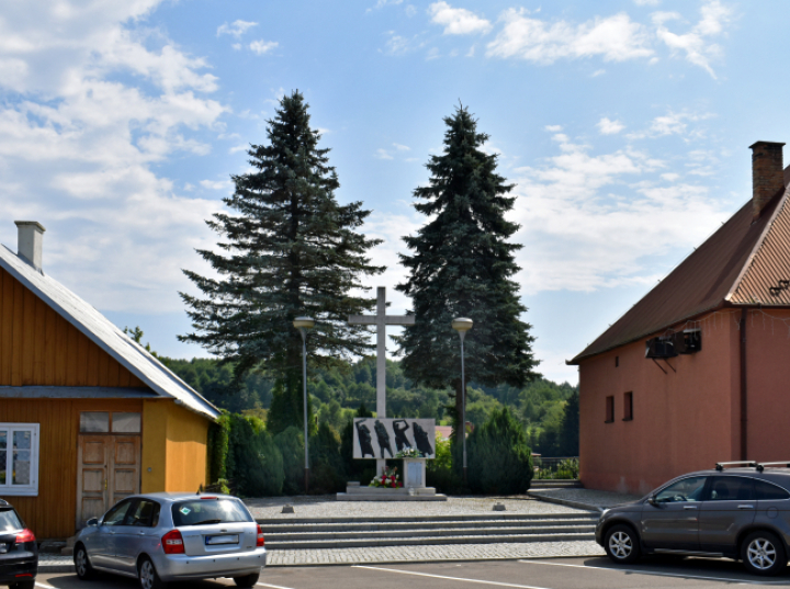 70 lat temu w Wielopolu Skrzyńskim zginęło w pożarze 58 widzów kina objazdowego