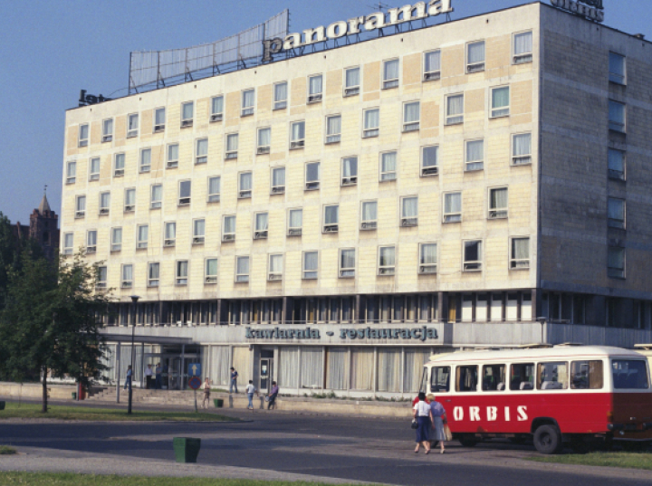 Zabierał miliony Polaków na krajowe i zagraniczne podróże; Orbis znika po 105 latach