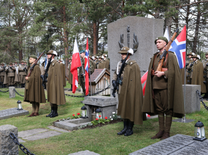 W Hakvik oddano hołd polskim żołnierzom poległym w walce o wolność Norwegii i Polski