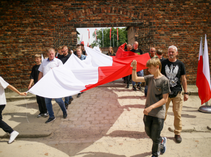 W Oświęcimiu obchody 85. rocznicy pierwszego transportu polskich więźniów do Auschwitz