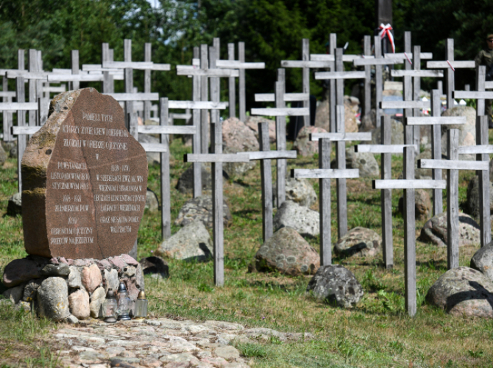 Marsz pamięci w hołdzie ofiarom obławy augustowskiej w 80. rocznicę zbrodni