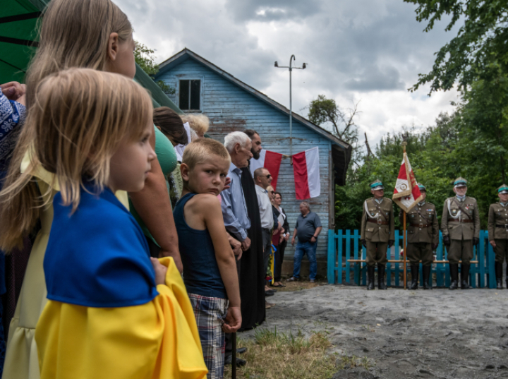We wsi Zielony Dąb na Wołyniu upamiętniono pomordowanych Polaków