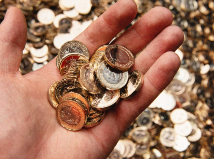 Brytyjczycy wprowadzą do obiegu ostatnią partię jednofuntówek z wizerunkiem Elżbiety II