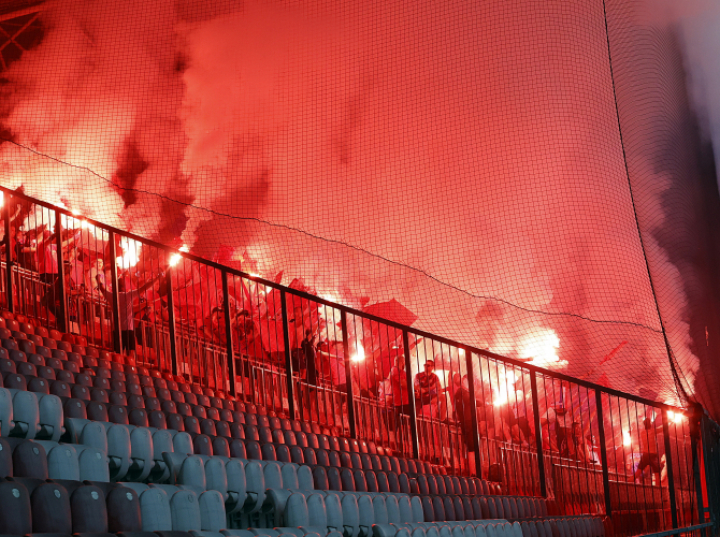 Media w Izraelu: fani Maccabi zaatakowani przez Polaków, transparent był reakcją na polski baner