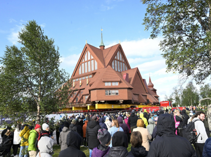 W Szwecji rozpoczęła się operacja przetransportowania zabytkowego kościoła