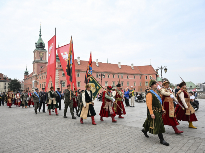 Bractwa kurkowe uczciły Tysiąclecie Koronacji Pierwszych Królów Polski (ZDJĘCIA)