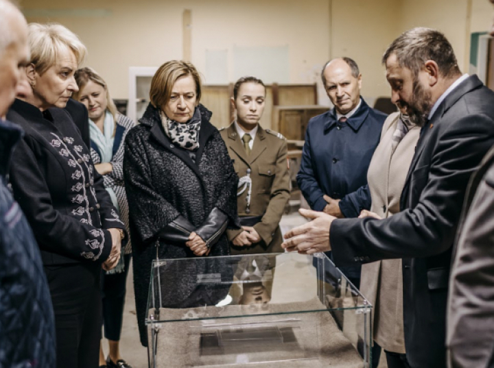 Upamiętniono 90 Żydówek, ofiar masakry w podobozie Auschwitz