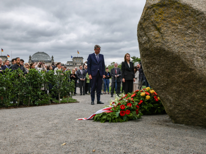 Odznaczenie dla współinicjatora budowy pomnika polskich ofiar III Rzeszy