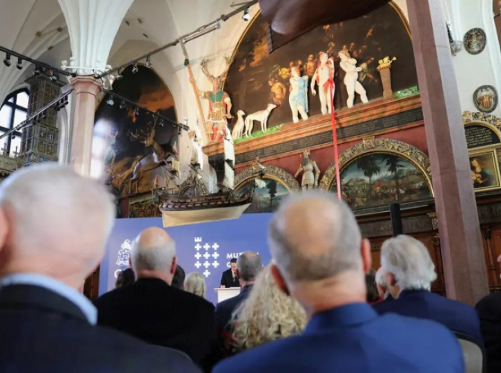 W gdańskim Dworze Artusa zaprezentowano rekonstrukcję grupy rzeźbiarskiej „Kąpiel Diany”