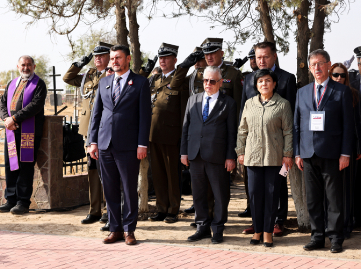 Lech Parell w Uzbekistanie: deportowanych na Sybir łączyła myśl o Polsce; to zadanie dla nas