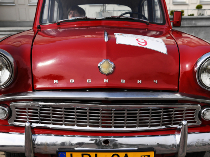 Rosja przekazała Hawanie auta „Moskwicz”