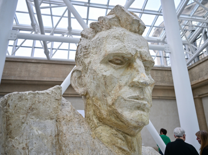 W 150. rocznicę urodzin artysty odsłonięto rzeźbę Xawerego Dunikowskiego