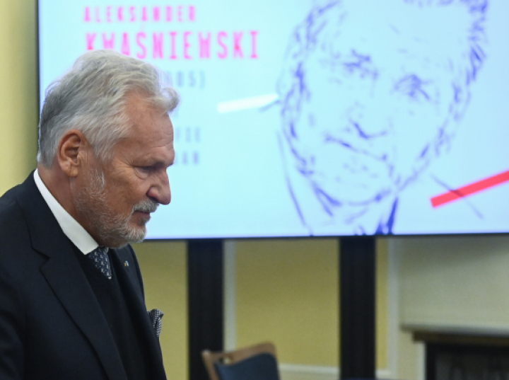 Prywatne archiwum Kwaśniewskiego przekazane do Archiwów Państwowych