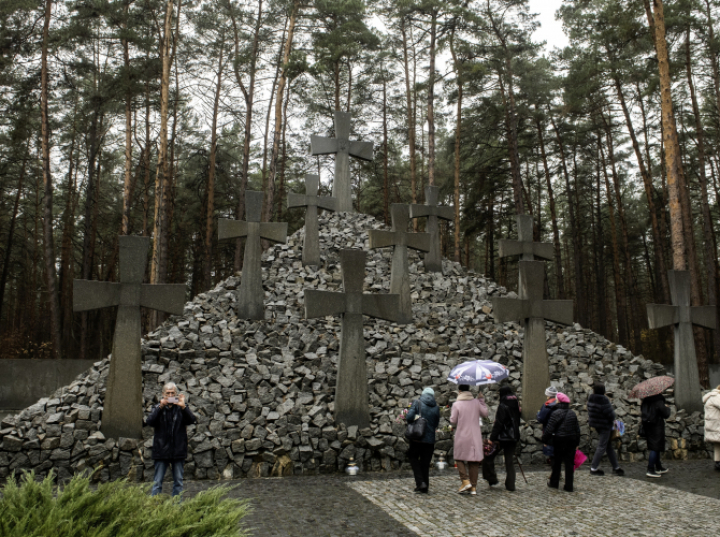 W Bykowni polska delegacja oddała hołd ofiarom zbrodni katyńskiej