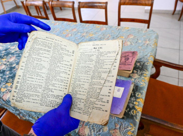 Ponad stuletnie podręczniki trafiły do muzeum w Kamieniu Pomorskim
