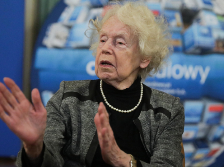 Prof. Ewa Chojecka laureatką Nagrody im. Gieysztora