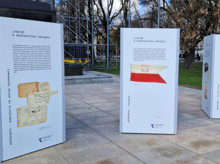 Pamiątki świadków historii na wystawie plenerowej w Lublinie