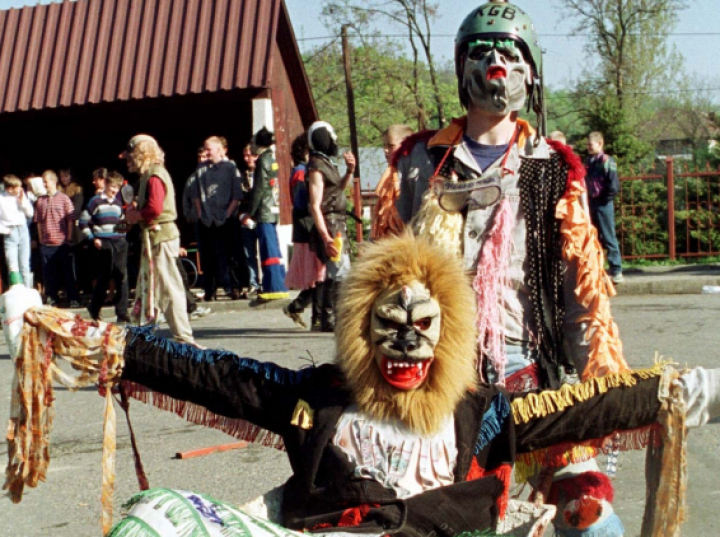 Nie tylko pisanki i palmy, nietypowe tradycje wielkanocne