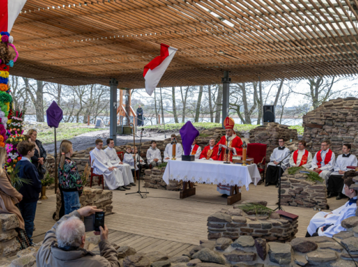 We wtorek na Ostrowie Lednickim obchody Święta Chrztu Polski