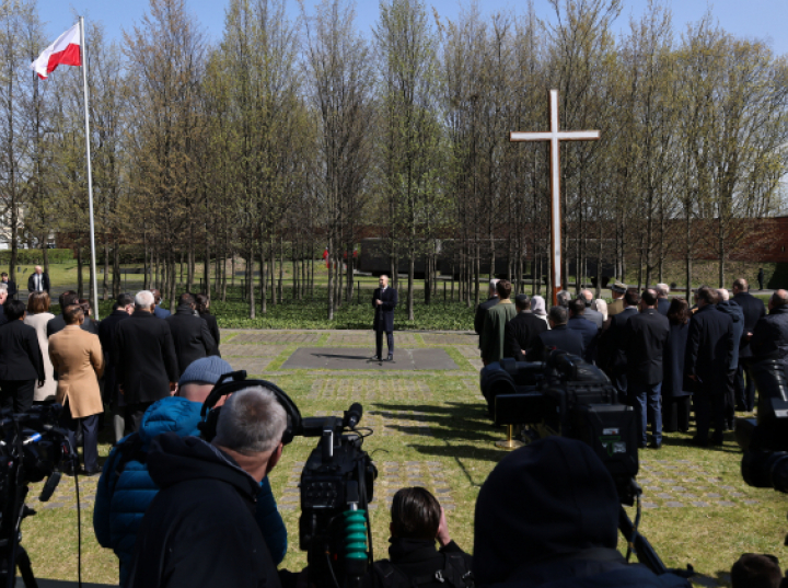 Nawrocki: Katyń to symbol zbrodni i kłamstwa