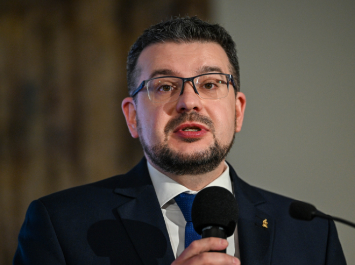 Szef UINP: sprowadzimy do kraju prochy ważnych postaci historycznych