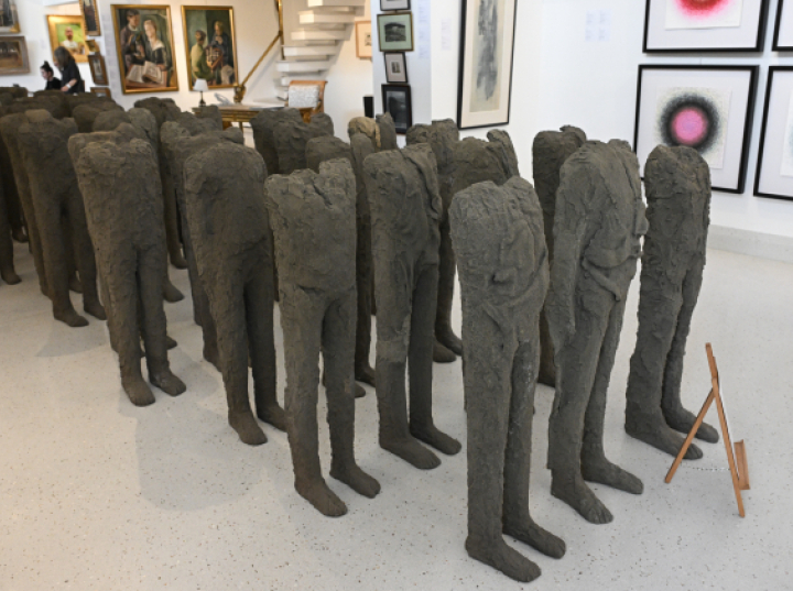 „Bambini” - monumentalne dzieło Abakanowicz na aukcji