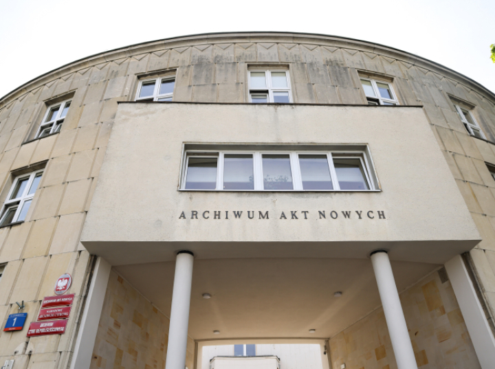 Archiwiści: nasza praca to misja ratowania pamięci o historii Polski